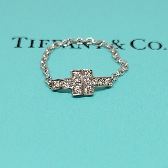 Tiffany "T" Diamond Chain Ring - Picture 6 of 10